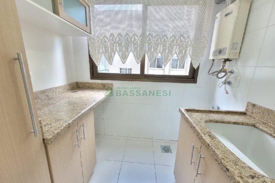 Apartamento com 82m², 2 dormitórios, 2 vagas, no bairro Rio Branco em Caxias do Sul para Comprar