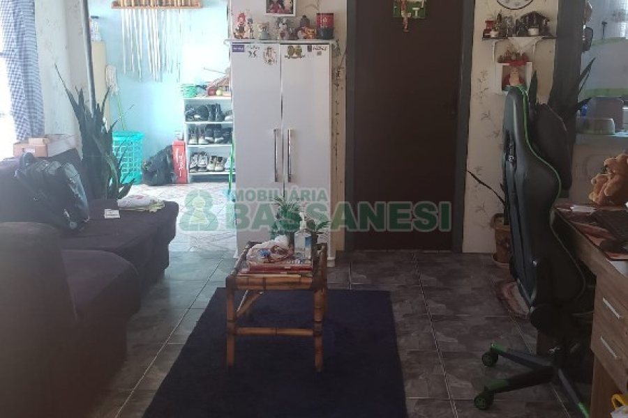 Casa com 252m², 5 dormitórios, no bairro Planalto em Caxias do Sul para Comprar