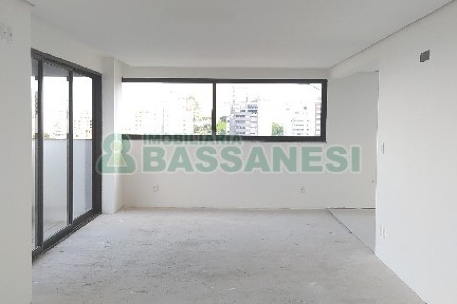 Apartamento com 142m², 3 dormitórios, 3 vagas, no bairro Centro em Caxias do Sul para Comprar