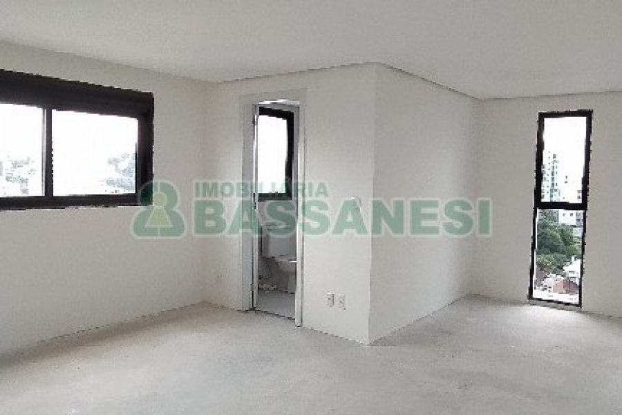 Apartamento com 142m², 3 dormitórios, 3 vagas, no bairro Centro em Caxias do Sul para Comprar