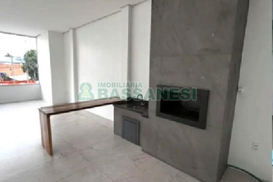 Casa com 215m², 3 dormitórios, 2 vagas, no bairro Bela Vista em Caxias do Sul para Alugar