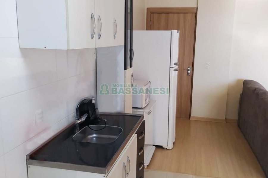 Apartamento com 63m², 2 dormitórios, 2 vagas, no bairro Nossa Senhora da Saúde em Caxias do Sul para Comprar