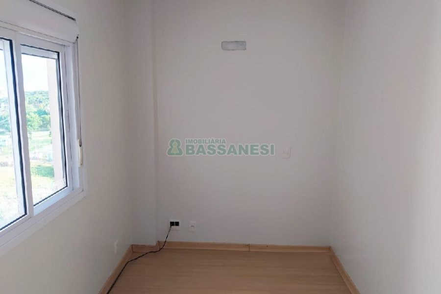 Apartamento com 63m², 2 dormitórios, 2 vagas, no bairro Nossa Senhora da Saúde em Caxias do Sul para Comprar