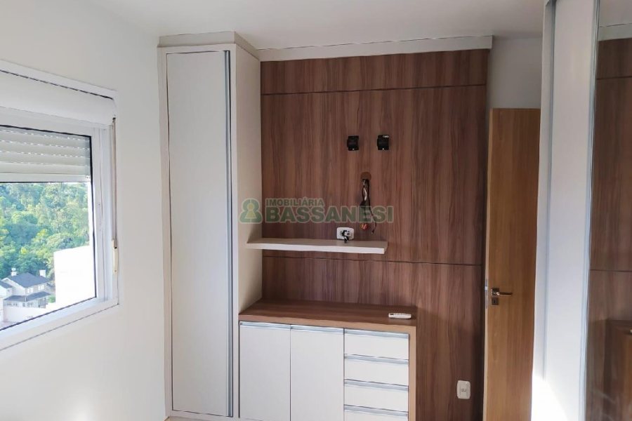 Apartamento com 63m², 2 dormitórios, 2 vagas, no bairro Nossa Senhora da Saúde em Caxias do Sul para Comprar
