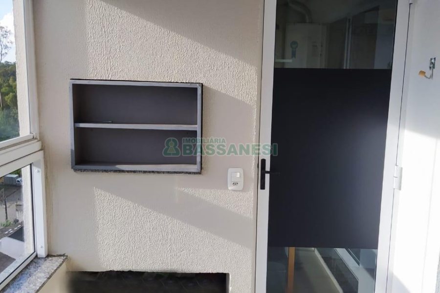 Apartamento com 63m², 2 dormitórios, 2 vagas, no bairro Nossa Senhora da Saúde em Caxias do Sul para Comprar