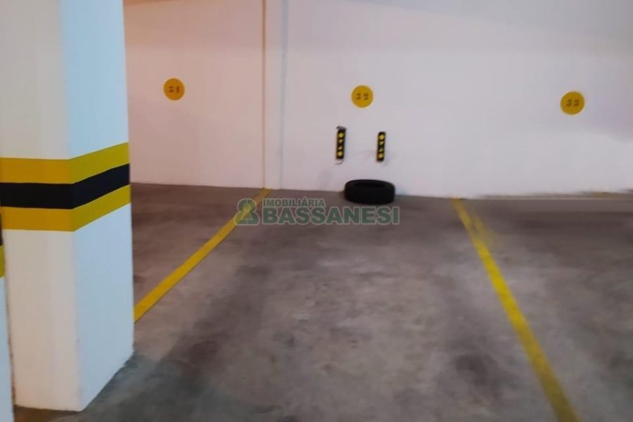 Apartamento com 63m², 2 dormitórios, 2 vagas, no bairro Nossa Senhora da Saúde em Caxias do Sul para Comprar