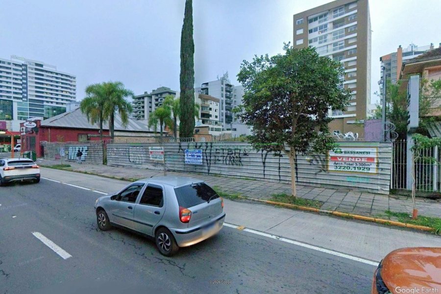 Terreno, no bairro Lourdes em Caxias do Sul para Comprar