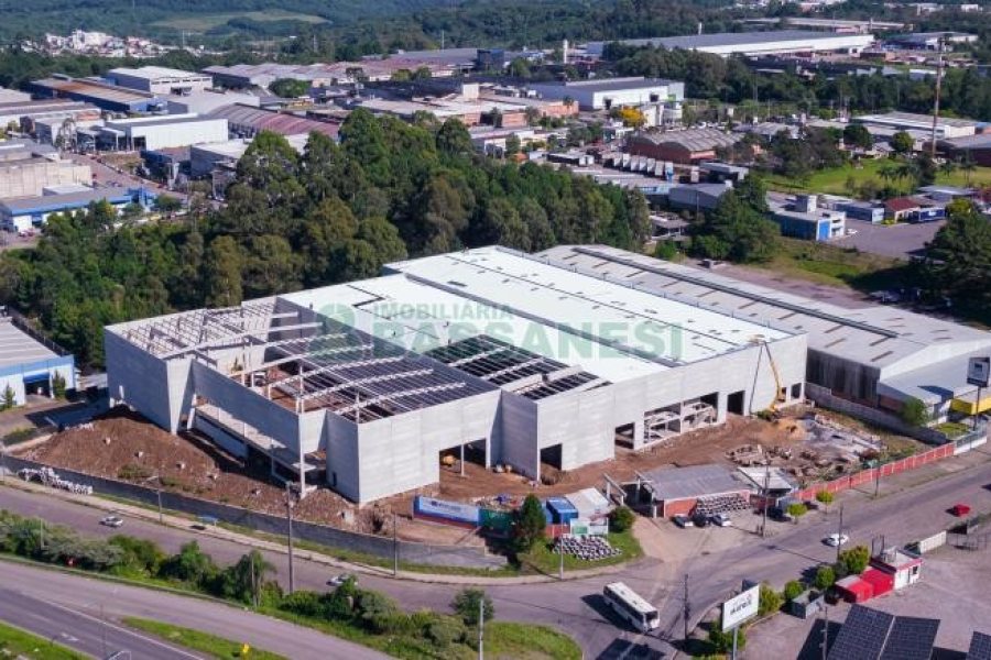 Pavilhão com 3682m², no bairro Cidade Nova em Caxias do Sul para Alugar