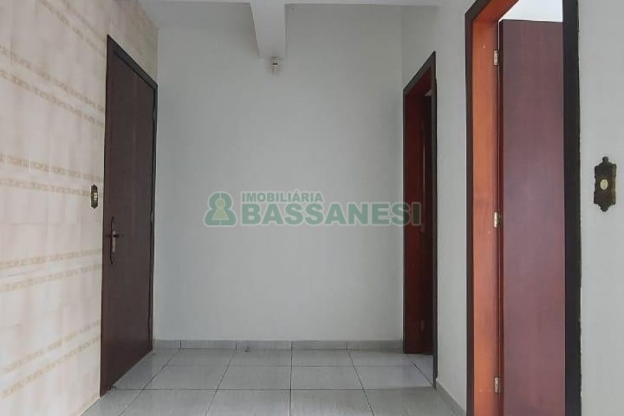 Casa com 283m², 5 dormitórios, 3 vagas, no bairro Jardim América em Caxias do Sul para Alugar ou Comprar