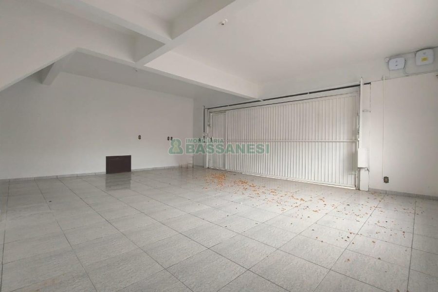 Casa com 283m², 5 dormitórios, 3 vagas, no bairro Jardim América em Caxias do Sul para Alugar ou Comprar