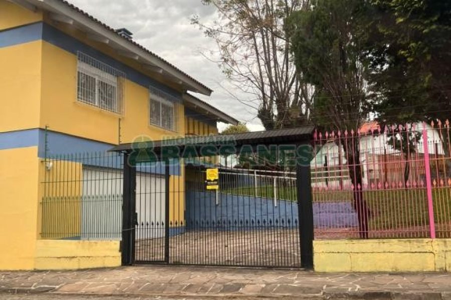Casa com 283m², 5 dormitórios, 3 vagas, no bairro Jardim América em Caxias do Sul para Alugar ou Comprar