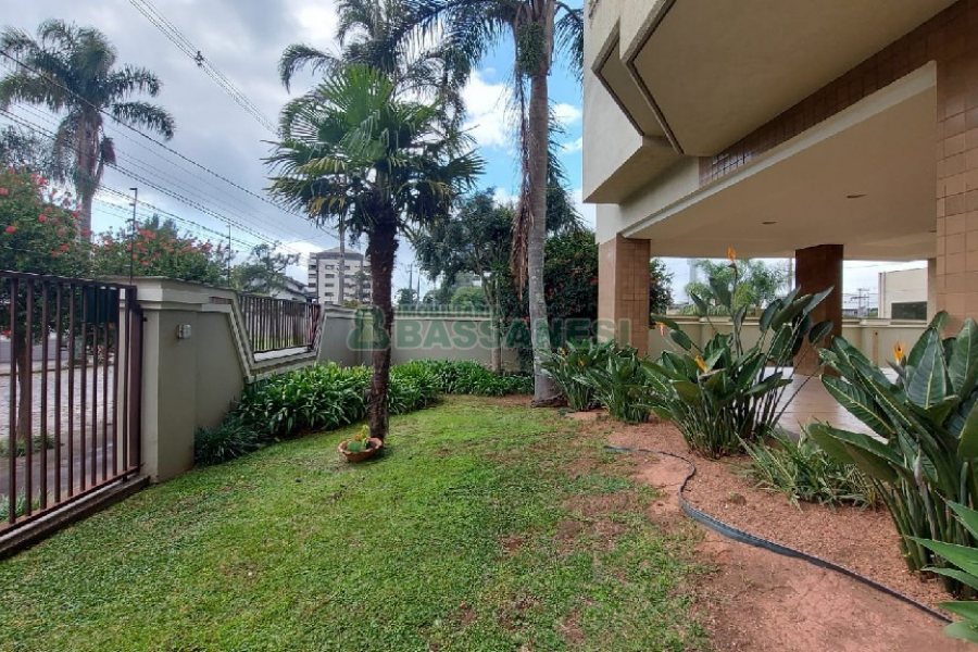 Apto/Cobertura com 328m², 3 dormitórios, 4 vagas, no bairro De Lazzer em Caxias do Sul para Comprar