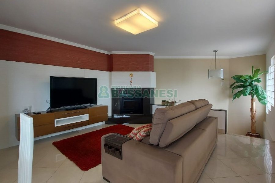 Apto/Cobertura com 328m², 3 dormitórios, 4 vagas, no bairro De Lazzer em Caxias do Sul para Comprar
