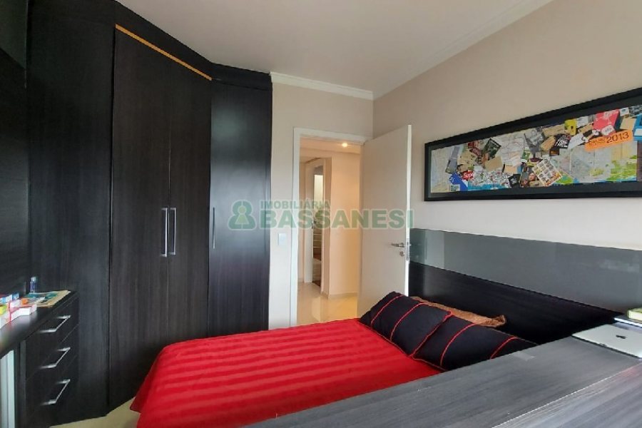 Apto/Cobertura com 328m², 3 dormitórios, 4 vagas, no bairro De Lazzer em Caxias do Sul para Comprar