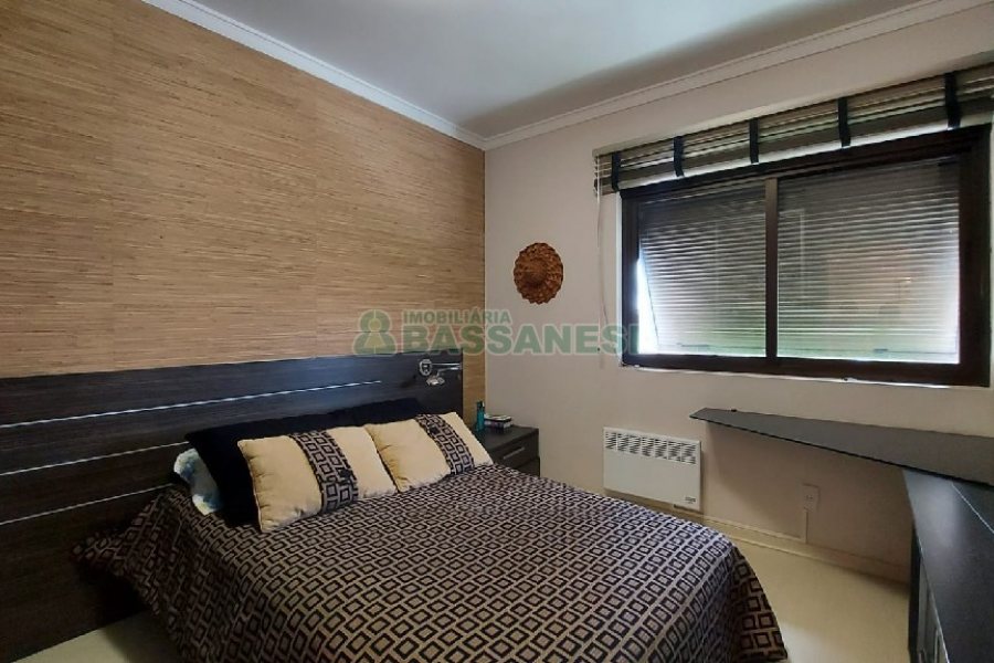 Apto/Cobertura com 328m², 3 dormitórios, 4 vagas, no bairro De Lazzer em Caxias do Sul para Comprar