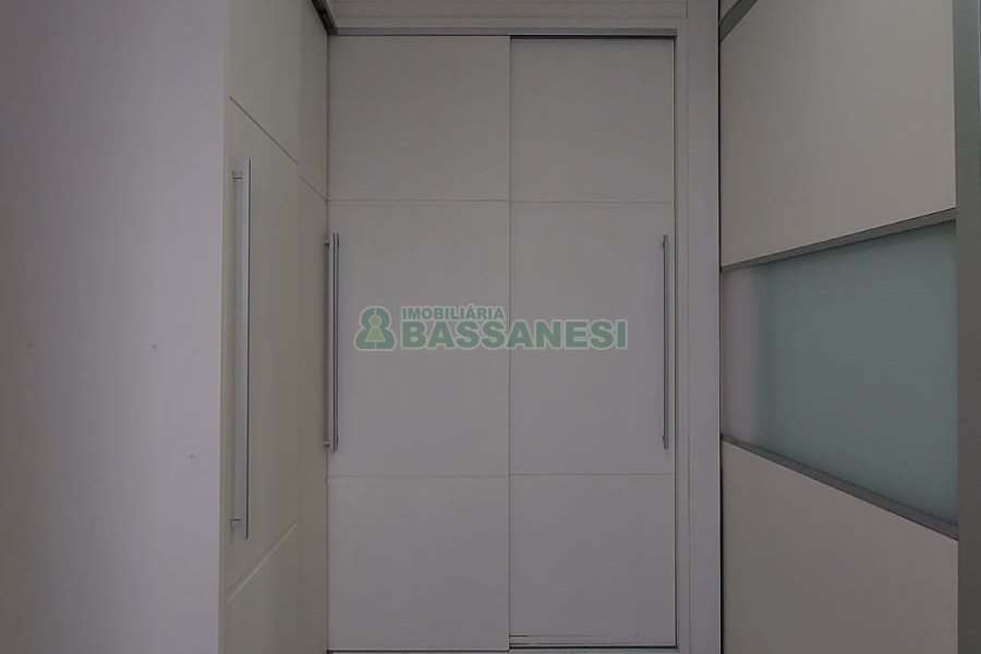 Apto/Cobertura com 328m², 3 dormitórios, 4 vagas, no bairro De Lazzer em Caxias do Sul para Comprar