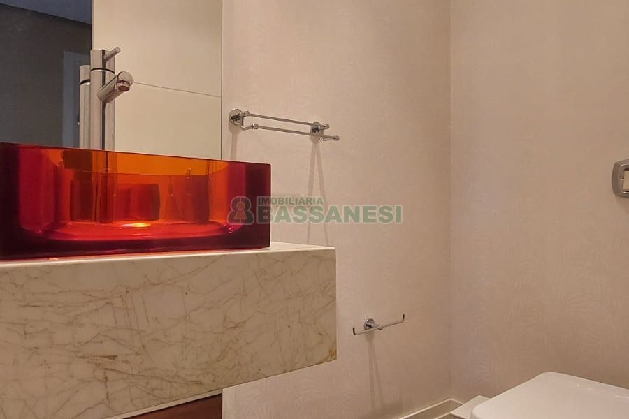 Apto/Cobertura com 328m², 3 dormitórios, 4 vagas, no bairro De Lazzer em Caxias do Sul para Comprar