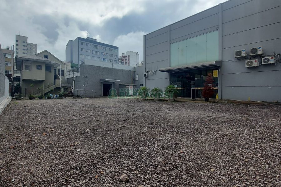 Espaço com 177m², no bairro São Pelegrino em Caxias do Sul para Alugar