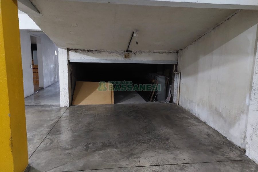 Apartamento, 3 dormitórios, 2 vagas, no bairro Centro em Caxias do Sul para Comprar