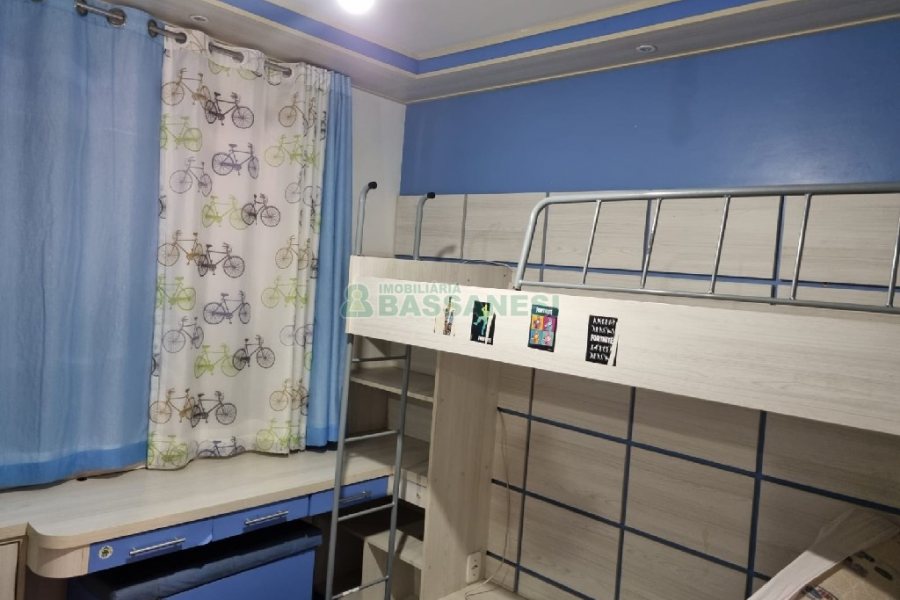 Apto Mobiliado com 99m², 3 dormitórios, 1 vaga, no bairro Medianeira em Caxias do Sul para Comprar