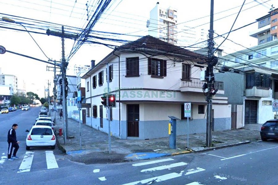 Terreno, 2 dormitórios, 1 vaga, no bairro Centro em Caxias do Sul para Comprar
