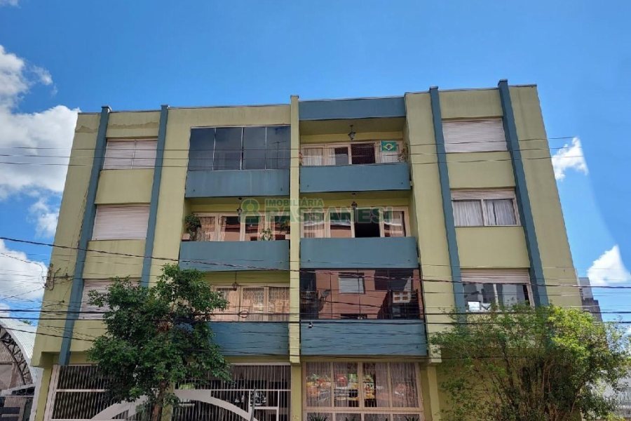 Apartamento com 110m², 3 dormitórios, 1 vaga, no bairro São Pelegrino em Caxias do Sul para Comprar