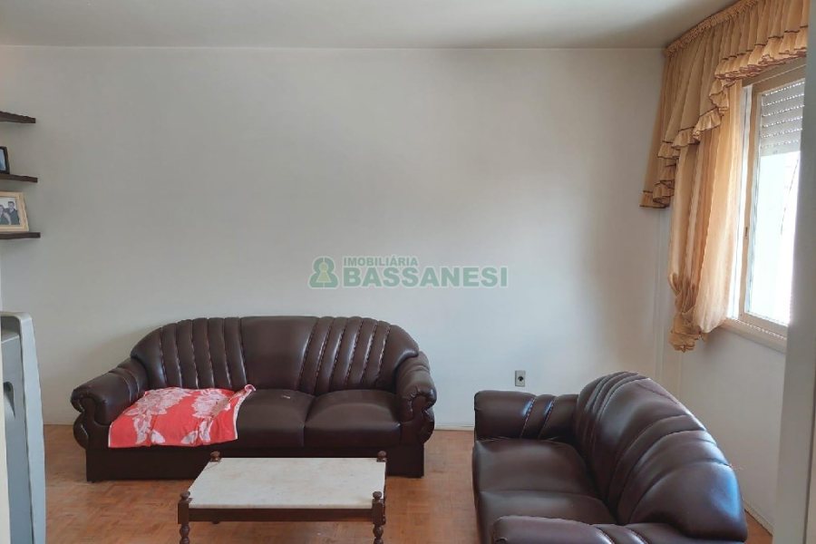 Apartamento com 110m², 3 dormitórios, 1 vaga, no bairro São Pelegrino em Caxias do Sul para Comprar