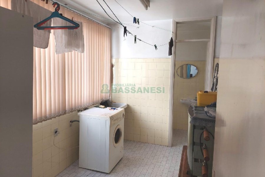 Apartamento com 110m², 3 dormitórios, 1 vaga, no bairro São Pelegrino em Caxias do Sul para Comprar