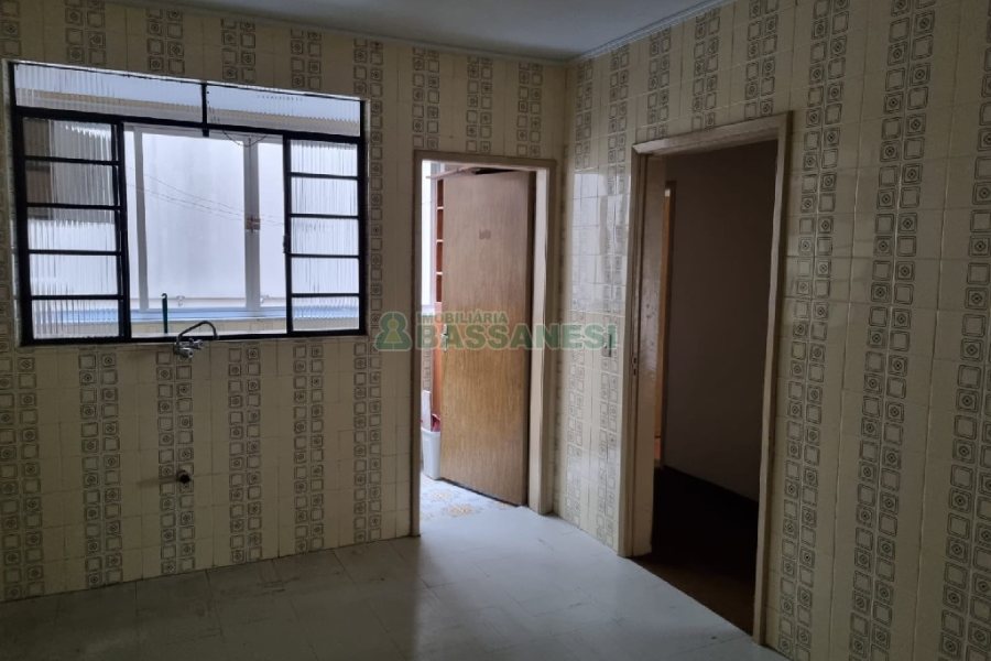 Apartamento com 71m², 2 dormitórios, no bairro Panazzolo em Caxias do Sul para Comprar
