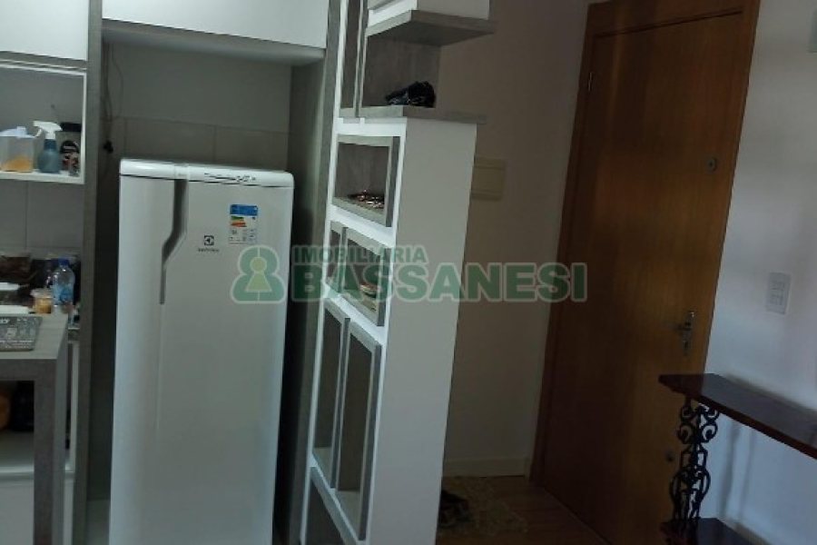 Apto Mobiliado com 80m², 2 dormitórios, 1 vaga, no bairro Planalto em Caxias do Sul para Alugar