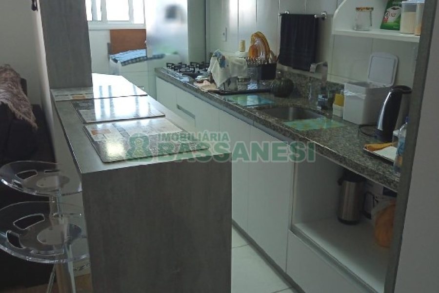 Apto Mobiliado com 80m², 2 dormitórios, 1 vaga, no bairro Planalto em Caxias do Sul para Alugar