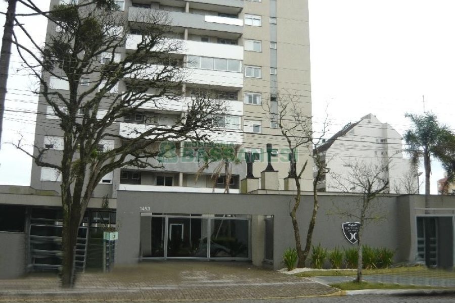 Apto Mobiliado com 174m², 3 dormitórios, 2 vagas, no bairro Lourdes em Caxias do Sul para Comprar