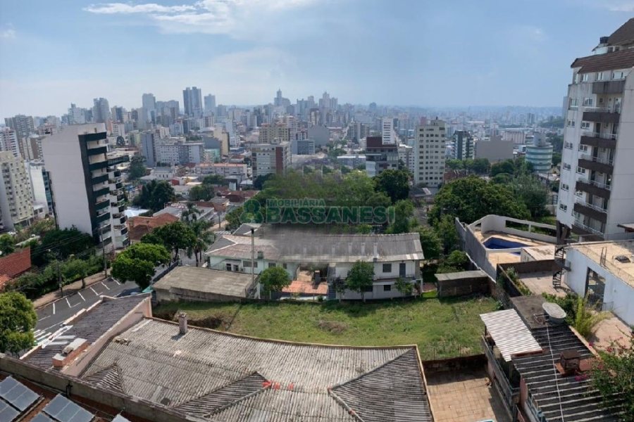 Apto Mobiliado com 174m², 3 dormitórios, 2 vagas, no bairro Lourdes em Caxias do Sul para Comprar