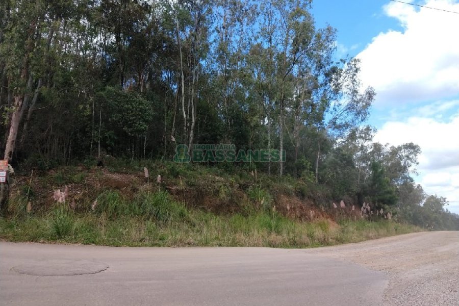 Chácara, no bairro 3 Legua em Caxias do Sul para Comprar