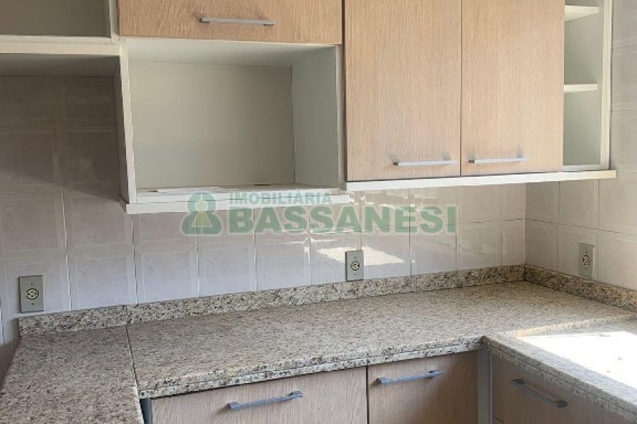 Apartamento com 69m², 2 dormitórios, 2 vagas, no bairro Santa Catarina em Caxias do Sul para Comprar