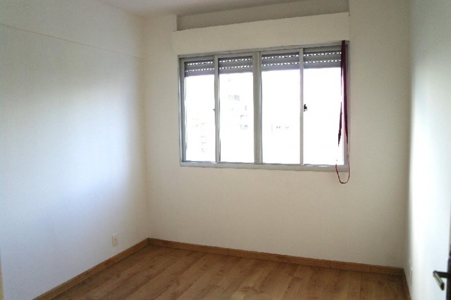 Apartamento com 60m², 2 dormitórios, 1 vaga, no bairro Centro em Caxias do Sul para Alugar