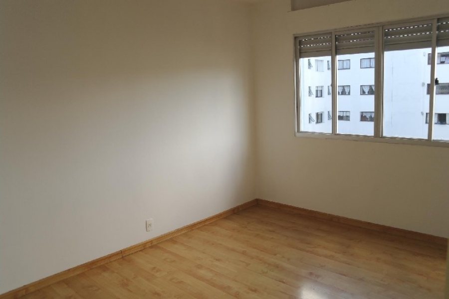 Apartamento com 60m², 2 dormitórios, 1 vaga, no bairro Centro em Caxias do Sul para Alugar