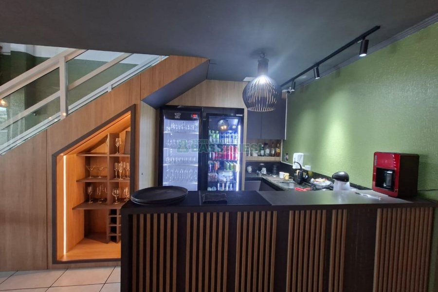 Loja com 196m², no bairro Lourdes em Caxias do Sul para Comprar