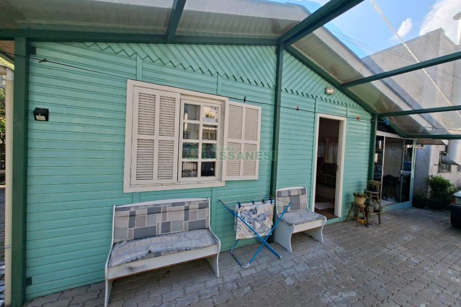 Loja com 196m², no bairro Lourdes em Caxias do Sul para Comprar