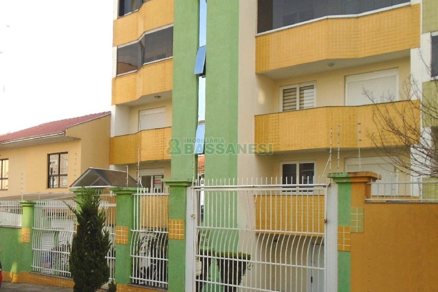 Apartamento com 78m², 2 dormitórios, 2 vagas, no bairro Charqueadas em Caxias do Sul para Comprar