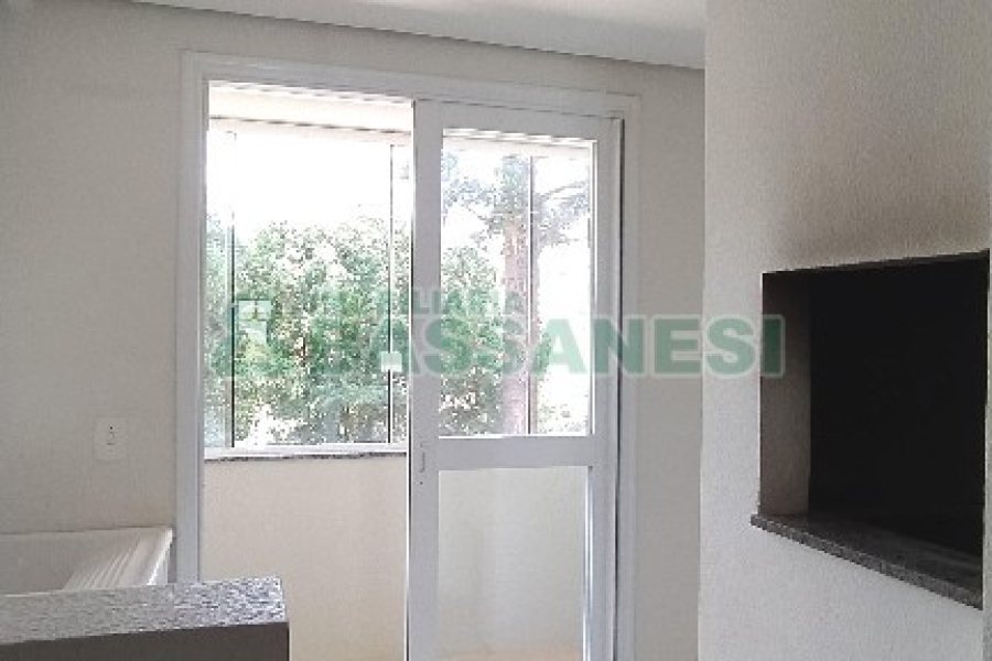 Apartamento com 78m², 2 dormitórios, 2 vagas, no bairro Charqueadas em Caxias do Sul para Comprar
