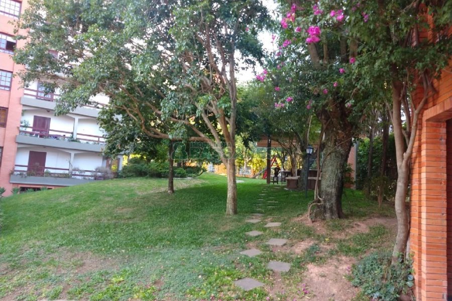 Apartamento com 200m², 3 dormitórios, 2 vagas, no bairro Universitário em Caxias do Sul para Comprar