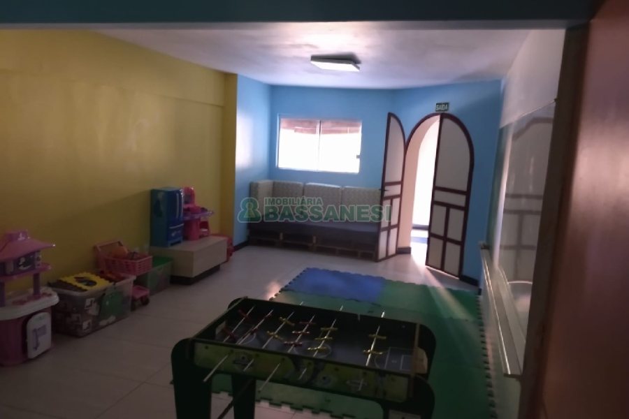 Apartamento com 200m², 3 dormitórios, 2 vagas, no bairro Universitário em Caxias do Sul para Comprar