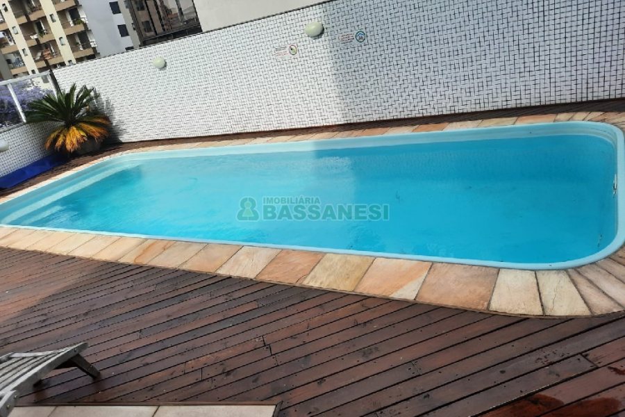 Apartamento com 92m², 3 dormitórios, 2 vagas, no bairro Rio Branco em Caxias do Sul para Comprar