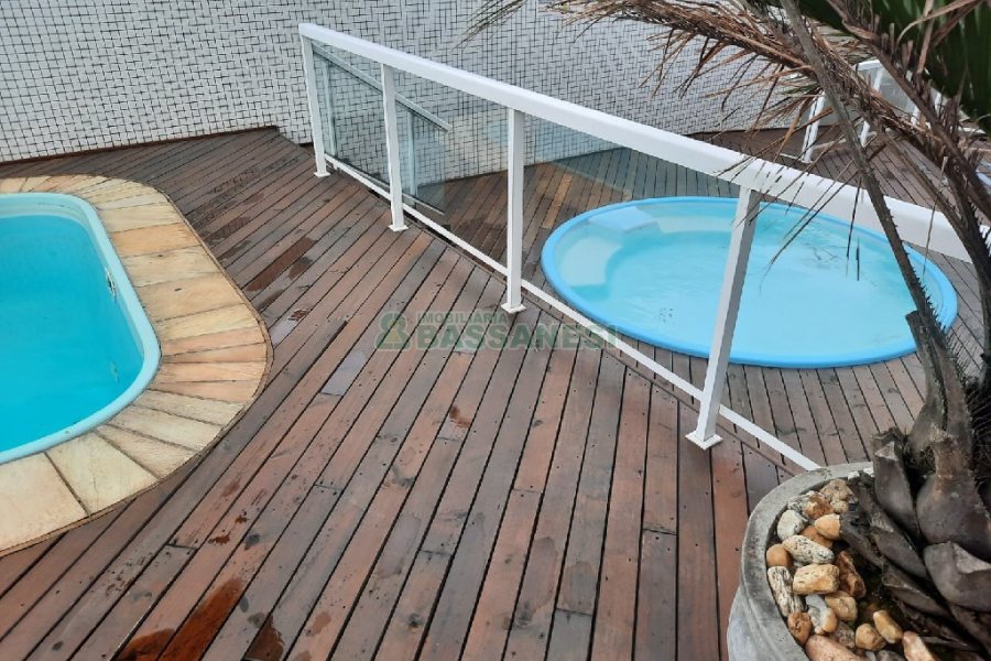 Apartamento com 92m², 3 dormitórios, 2 vagas, no bairro Rio Branco em Caxias do Sul para Comprar