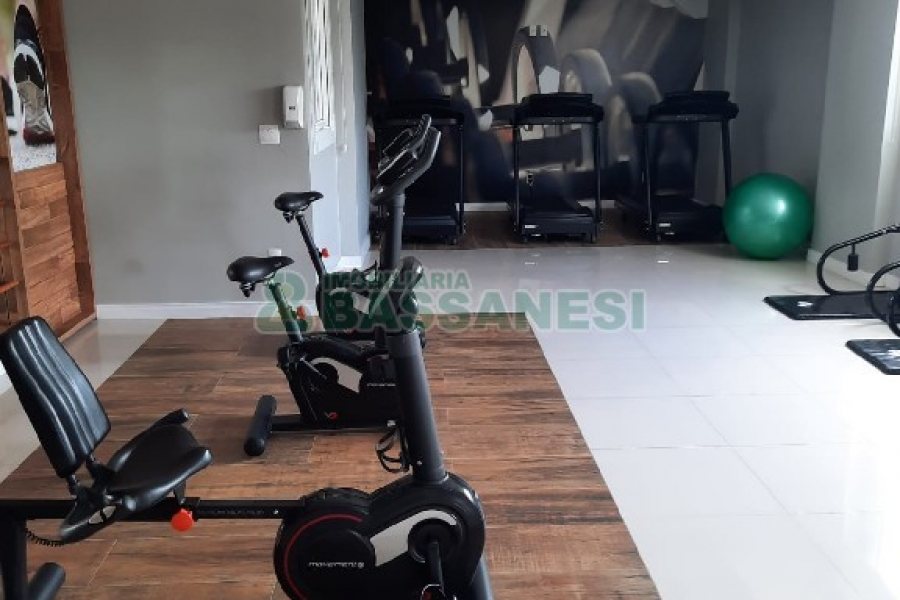 Apartamento com 92m², 3 dormitórios, 2 vagas, no bairro Rio Branco em Caxias do Sul para Comprar