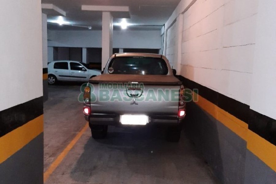 Apartamento com 92m², 3 dormitórios, 2 vagas, no bairro Rio Branco em Caxias do Sul para Comprar