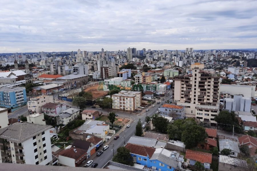 Apartamento com 92m², 3 dormitórios, 2 vagas, no bairro Rio Branco em Caxias do Sul para Comprar