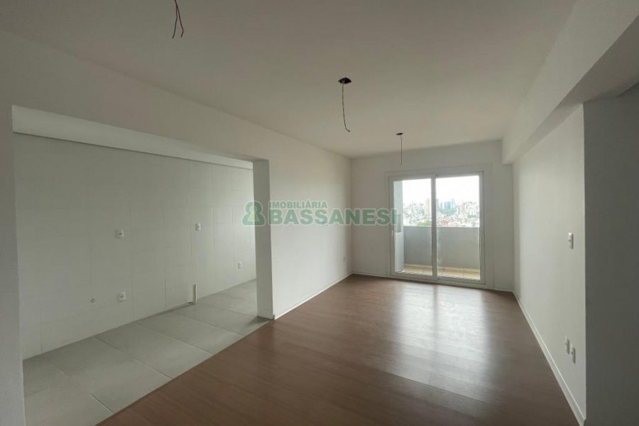 Apartamento com 92m², 3 dormitórios, 2 vagas, no bairro Rio Branco em Caxias do Sul para Comprar
