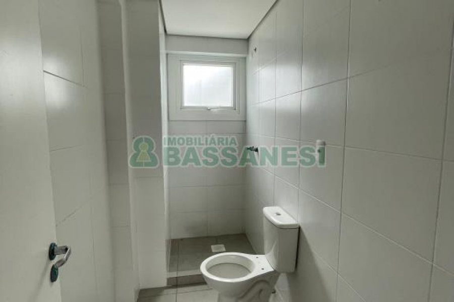 Apartamento com 92m², 3 dormitórios, 2 vagas, no bairro Rio Branco em Caxias do Sul para Comprar